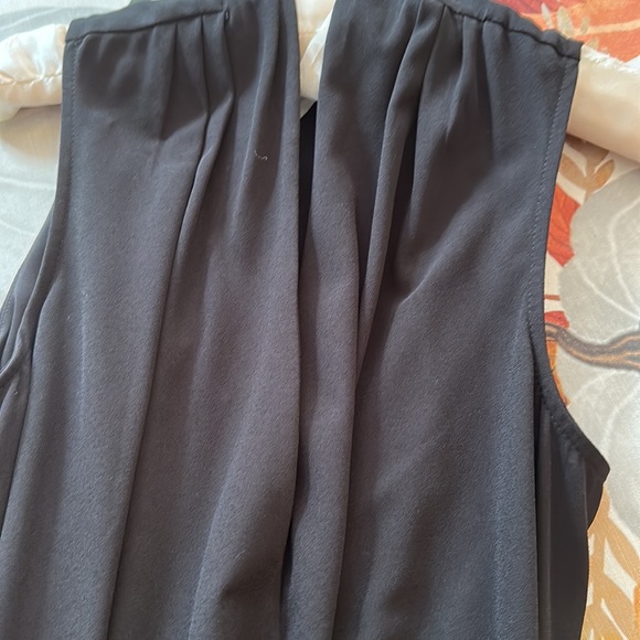 Sleeveless crepe jumpsuit from Banana Republic - Picture 8 of 8